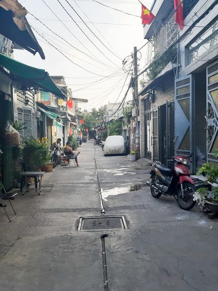 Bán nhà mặt phố tại Đường Lê Trọng Tấn, Phường Bình Hưng Hòa, Bình Tân, Tp.HCM diện tích 22m2  giá 2.3 Tỷ