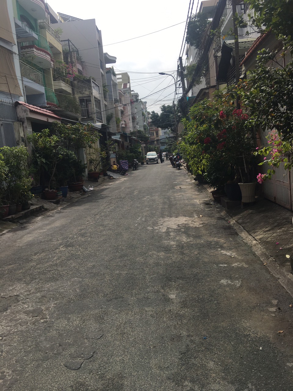 Gia đình cần bán gấp nhà 3.1m dài 20m đường cư xá Nguyễn Trung Trực