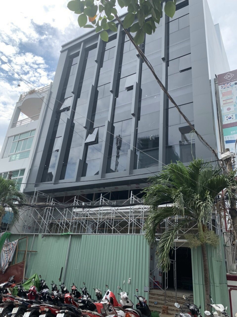 Bán Building mới Nguyễn Gia Trí (D2), P25, Bình Thạnh.