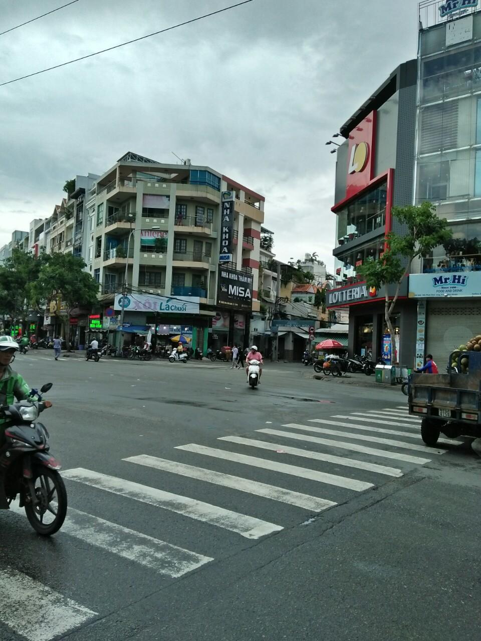 Bán nhà 2 MT đường Âu Cơ- Lạc Long Quân, P.9, Tân Bình, DT: 5x23m, NH: 10m, 5 tầng, Giá: 25 tỷ TL