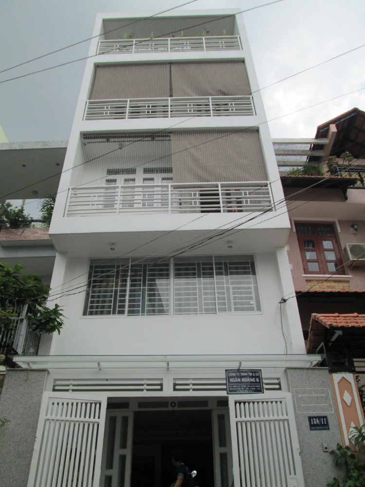 Bán nhà mặt tiền 4Lầu đường Hòa Hưng, Q. 10 đang cho thuê 40triệu tháng, giá 14.5 tỷ TL