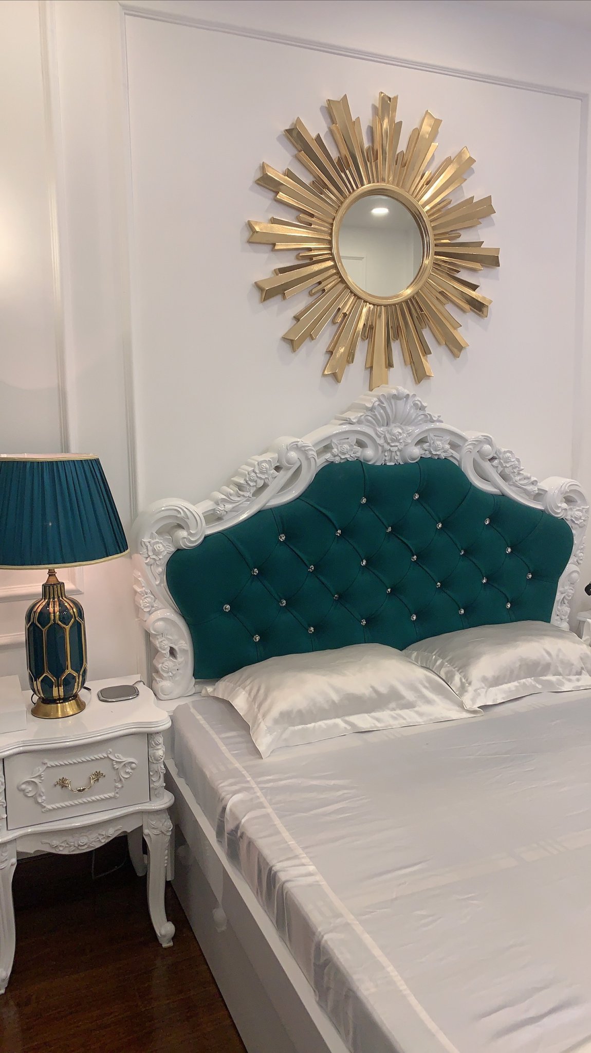 Cần bán gấp nhà Mặt Tiền Ngô Quyền -Nguyễn Chí Thanh Quận 10 DT:4.2x20m 6 lầu giá chỉ 27 tỷ