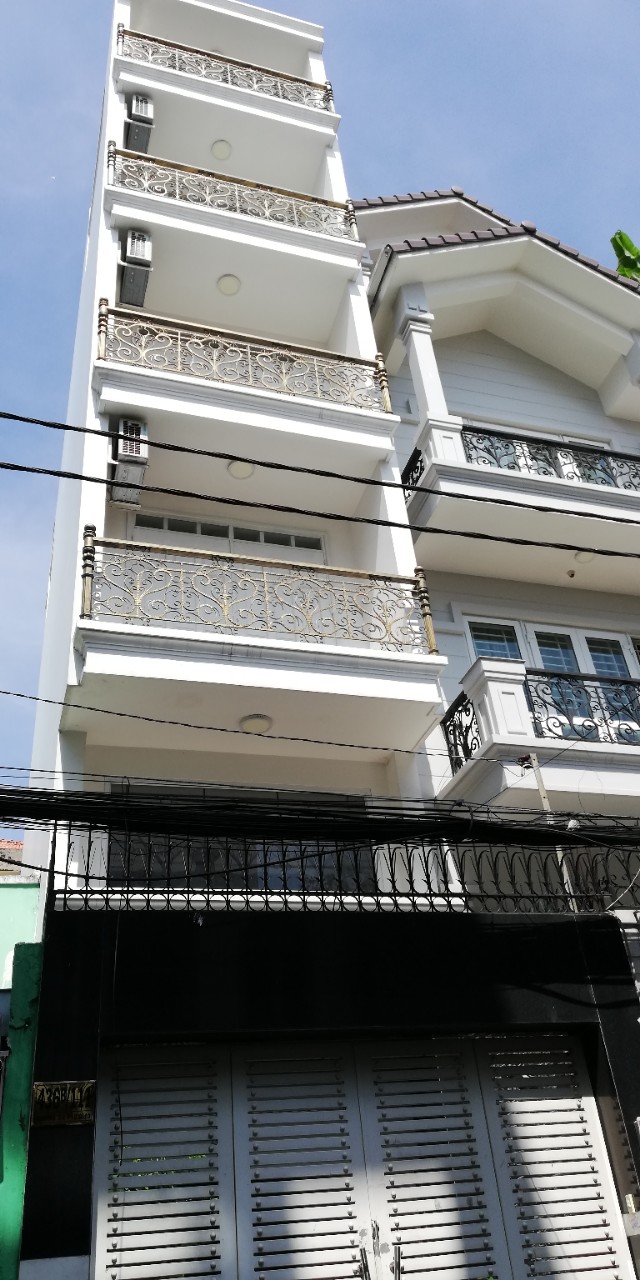  Tòa nhà mặt tiền Trần Hưng Đạo-Bùi Hữu Nghĩa. Dt: 8x21m. 7 tầng thang máy. 54 tỷ