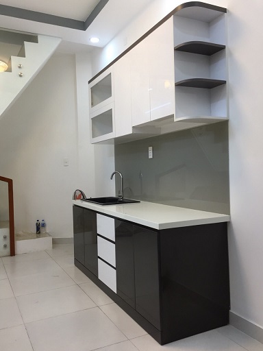 Chính chủ cần ra gấp nhà mới đẹp tại tt quận 1 - Tp. Hồ Chí Minh