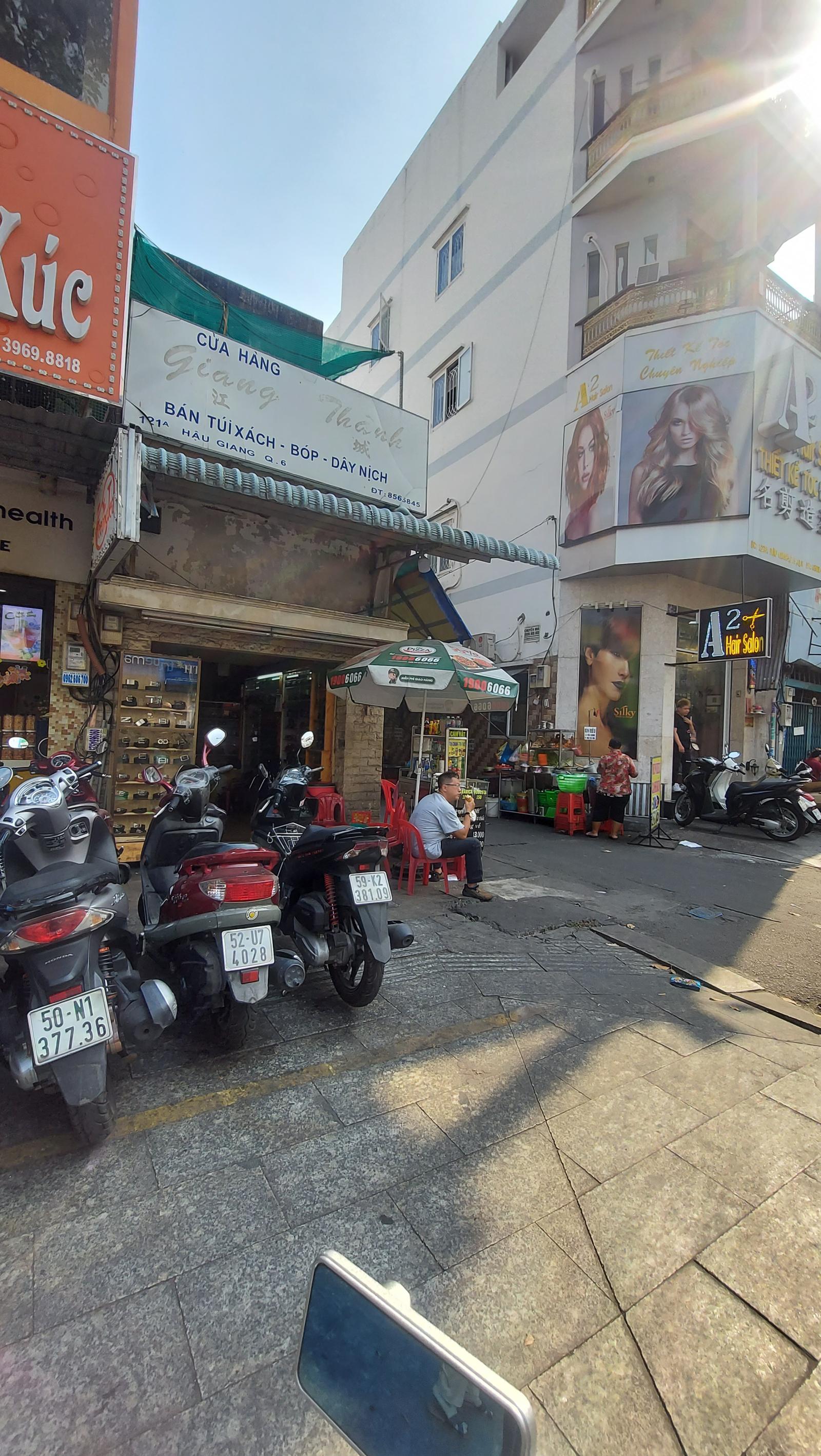 Bán nhà MT Hậu Giang, 3m2 x 17m, sát ngân hàng, chỉ 16 tỷ 5, Q.6