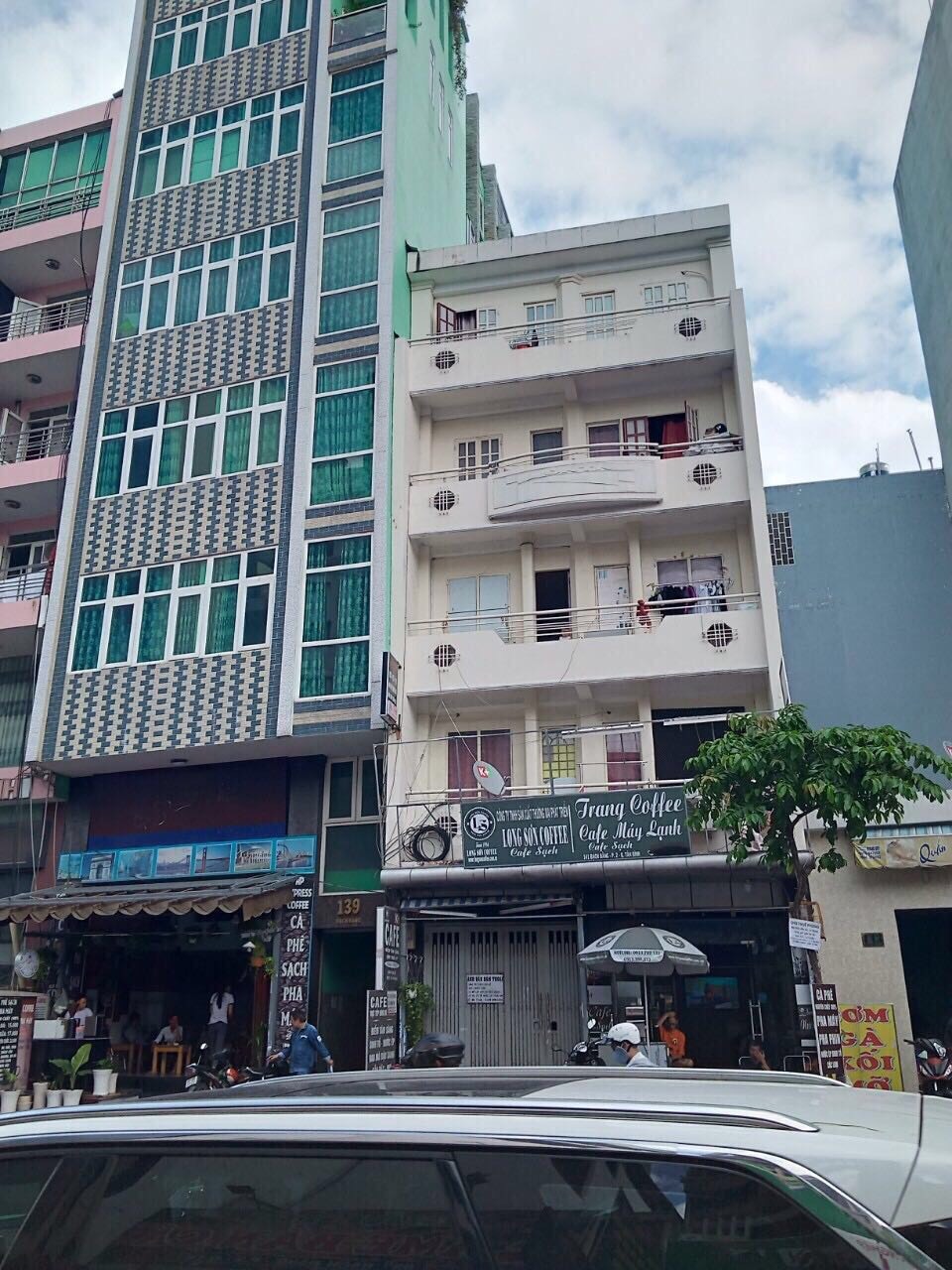 Cần bán căn hộ dịch vụ nhà hẻm xe hơi đường Cao Thắng, Q3. dt: 6.5x22m, 4 lầu, 18 phòng