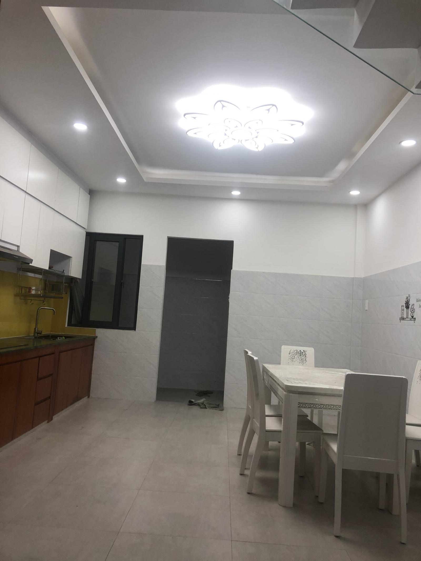 Bán nhà đường Trần Hưng Đạo, quận 1, 42m2, 4 tầng, giá chỉ 7,5 tỷ