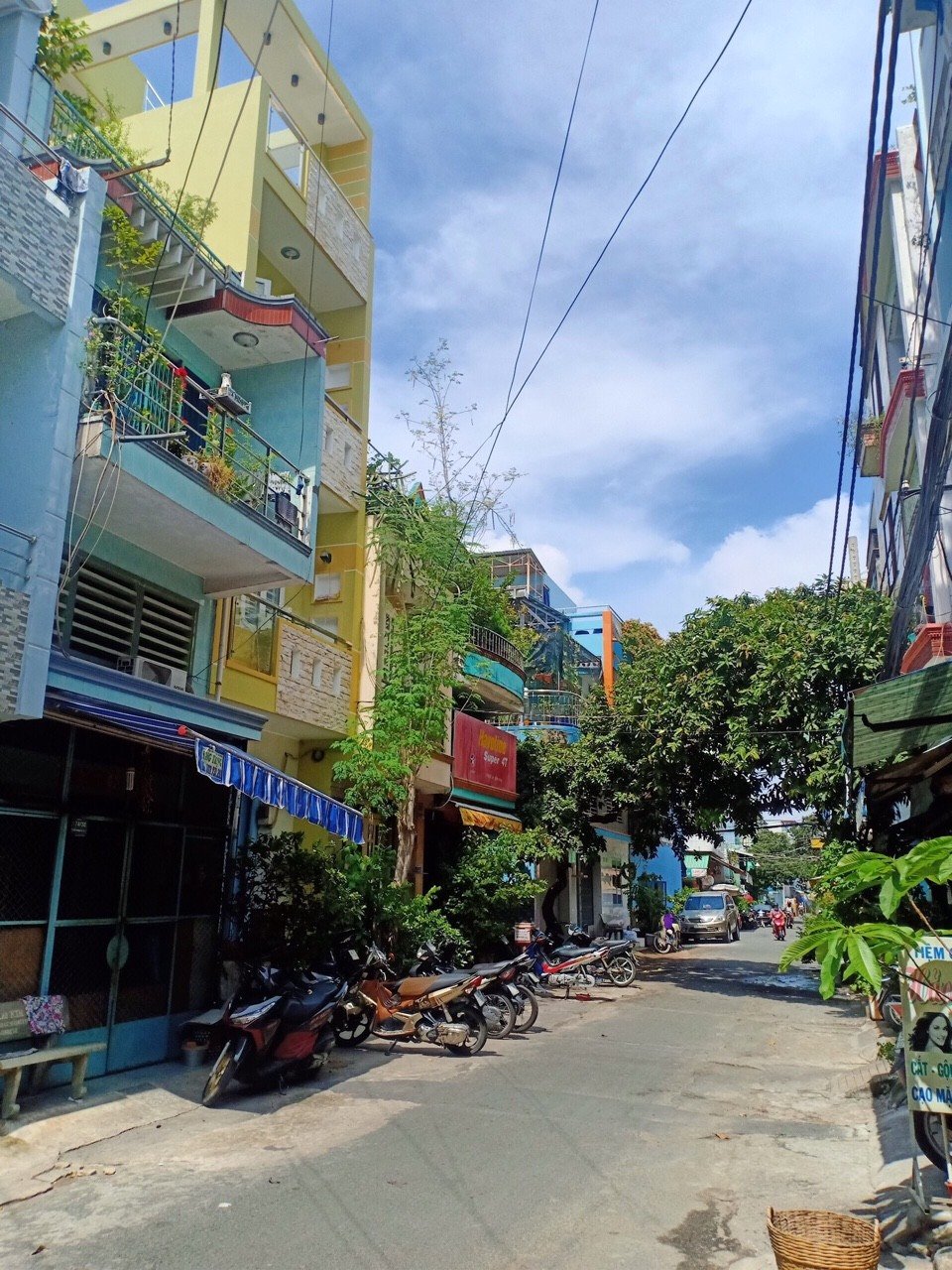 HÊM XE HƠI  281, LÊ VĂN SỸ, Phường 1, Quận Tân Bình, Tp Hồ Chí Minh