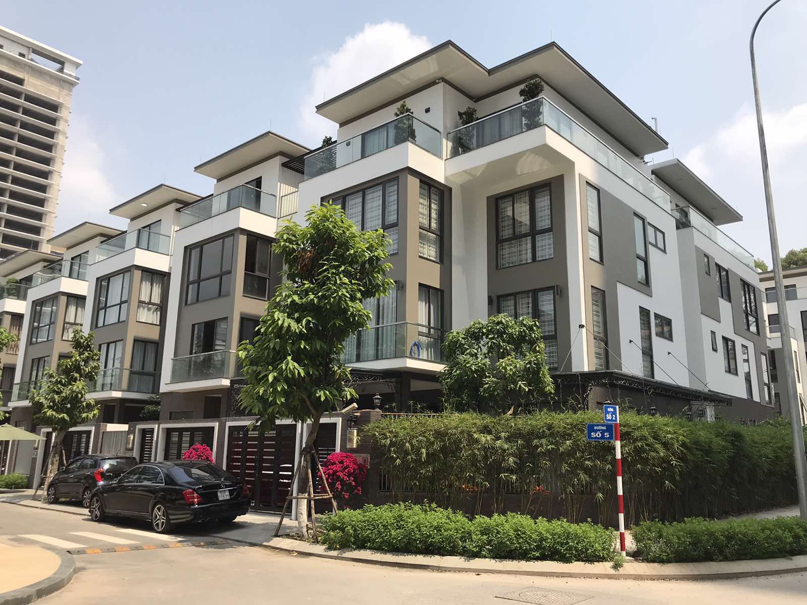 Bán nhà hẻm 12m đường Nguyễn Trãi phường 3 quận 5. DT 14x19m Giá 51 tỷ