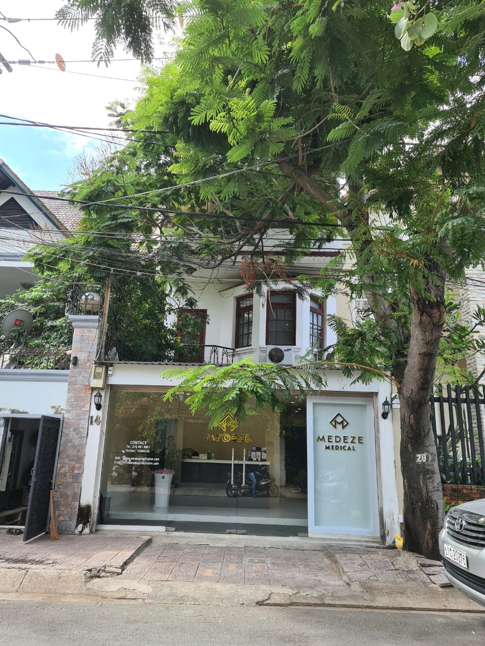 Cần bán nhà mới xây đep đường Lê Văn Miến phường Thảo Điền Quận 2 