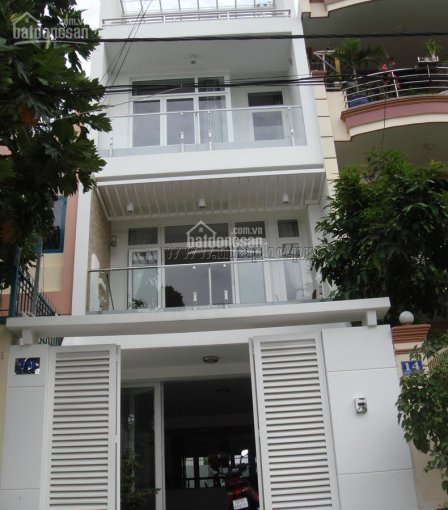 Siêu phẩm bán nhà Mặt tiền Hồ Bá Kiện Quận 10 DT:6.8x13m giá chỉ 19.8 tỷ.lời ngay 3 tỷ