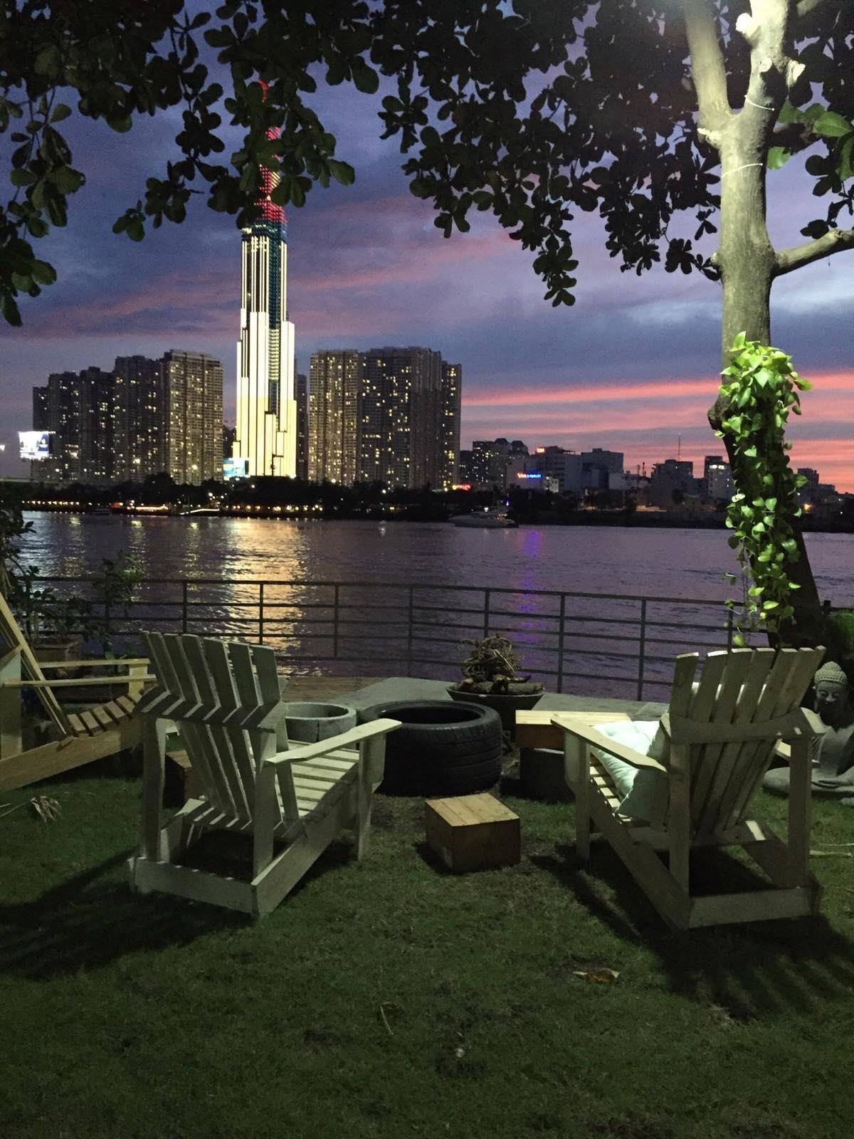 Cần bán nhanh nhà đẹp vị trí độc tôn, View trực diện sông, Landmark 81, P. Thảo Điền,giá chỉ 185tr/m2