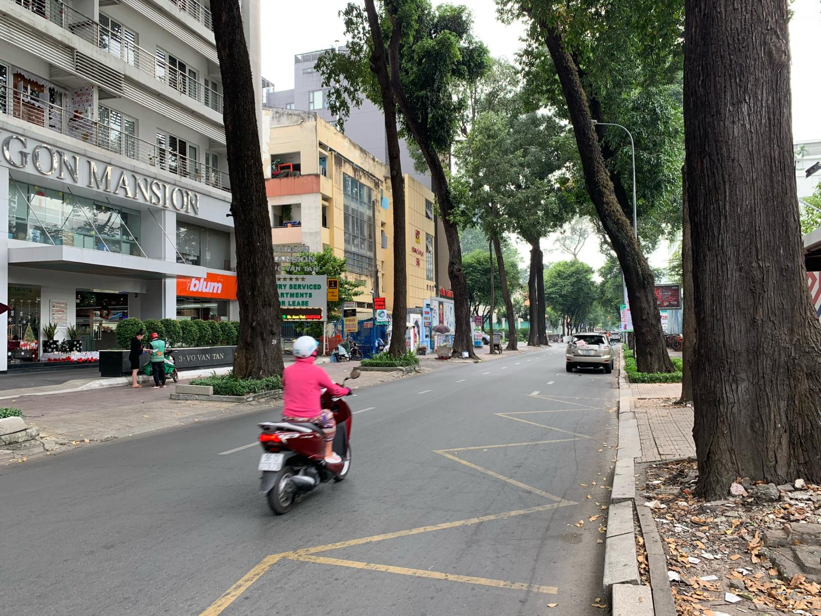 Cần cho thuê nhà góc 2 mặt tiền Trương Định – Lê Lai, Phường Bến Thành, quận 1, 195tr/th