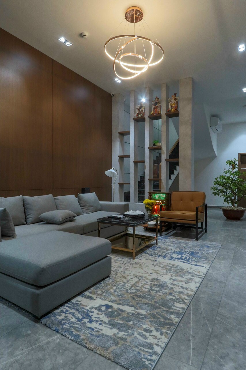 Bán gấp nhà Quận Phú Nhuận, DT: 5x25m, 4 tầng, giá 14.99 tỷ, LH: 0909575282