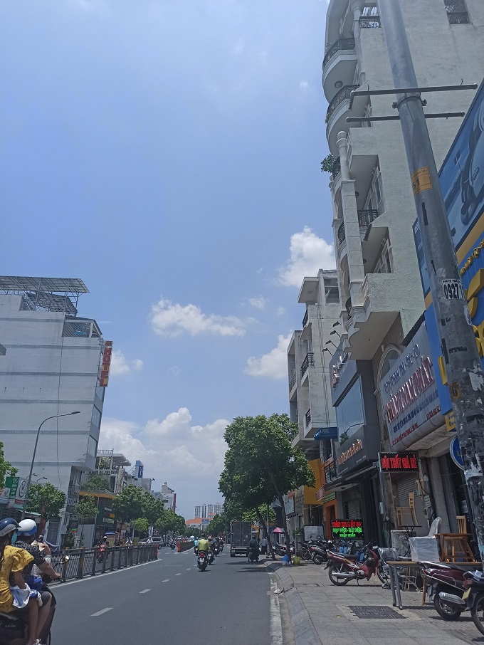 Nhà mặt tiền KD Lũy Bán Bích, Hòa Thạnh, Tân Phú, 128m2, 3 tầng. Ninh mặt tiền.