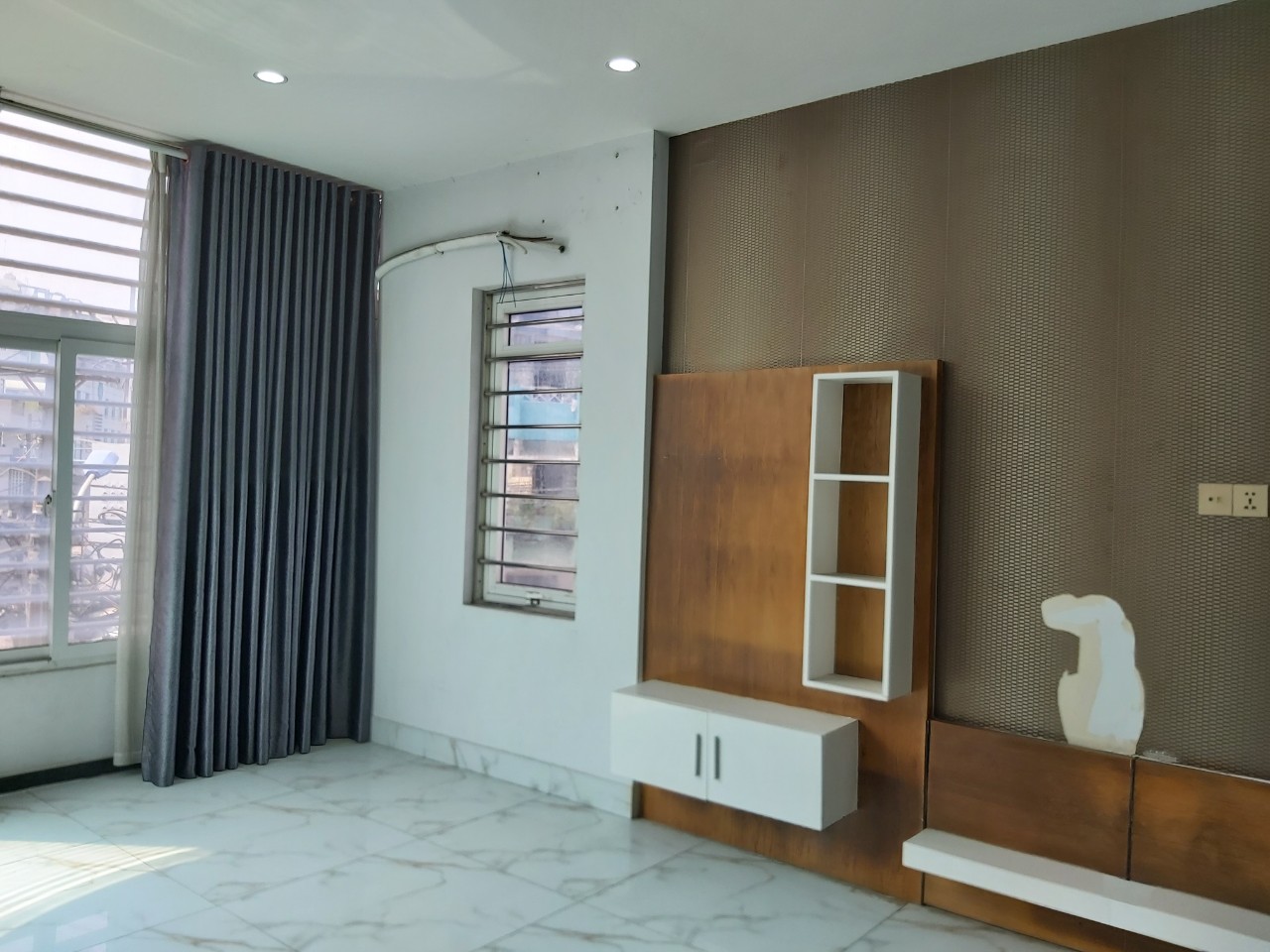 Hiếm nhà bán. Rất gấp bán, MTKD Trần Huy Liệu, 68m2, tiện mở Spa, Nha Khoa, VP Cty. 