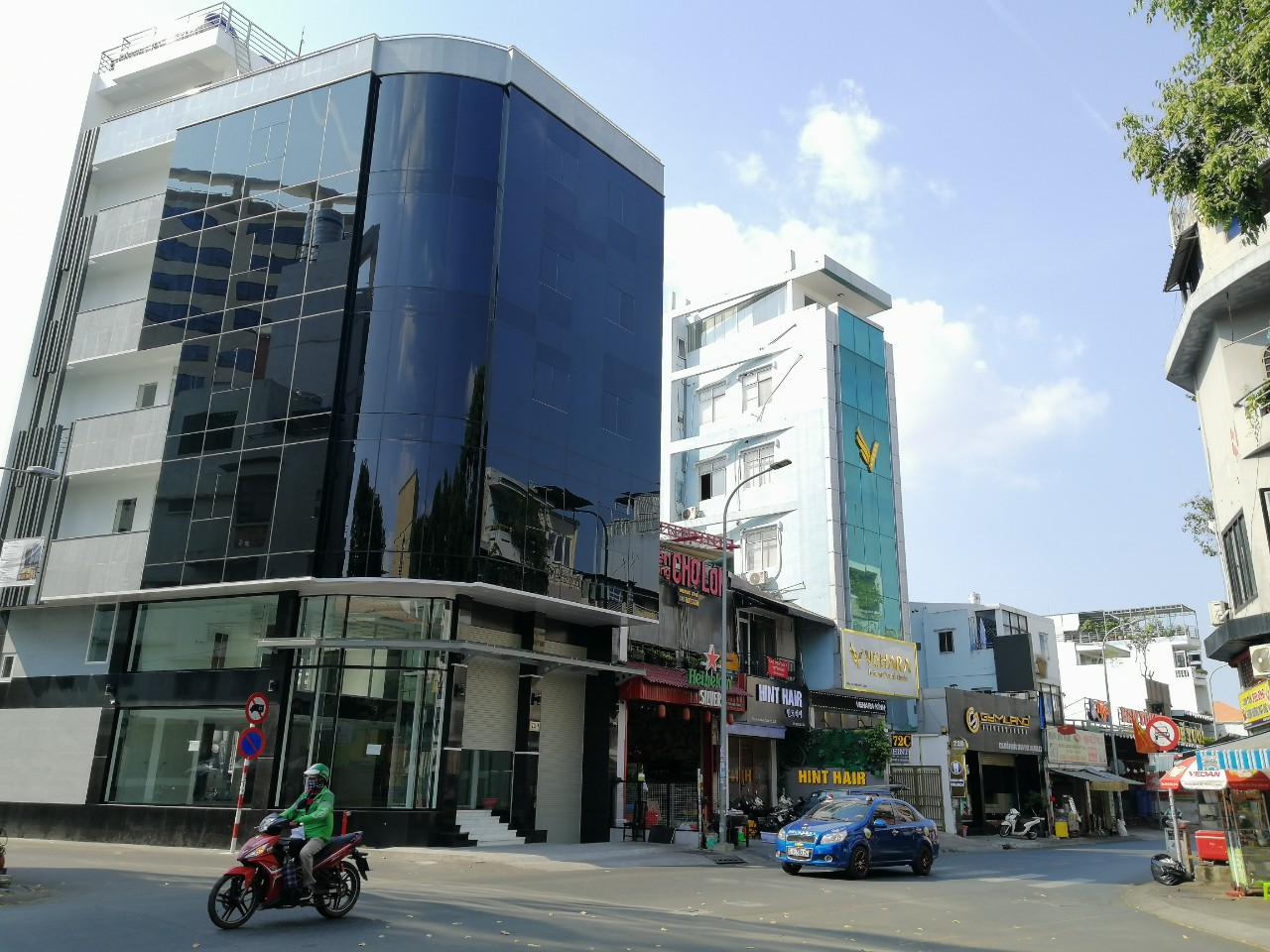 Cho thuê tòa Building ngay ngã 3 Trần Quốc Toản – Pasteur, Quận 3, Dt 8.6x16m, hầm 5 tầng, giá 345tr/th