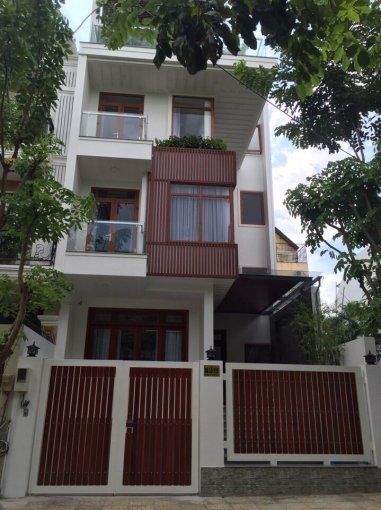 Bán gấp biệt thự, Villa khu vip 284 đường Nguyễn Trọng Tuyển, Quận Phú Nhuận. DT: 8x20m, 39 TỶ