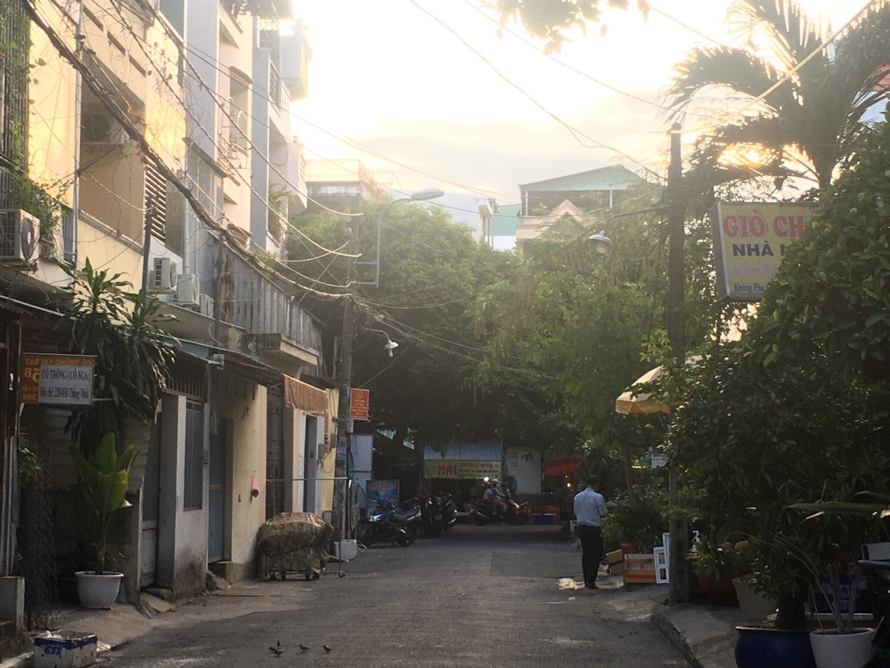 Bán nhà chợ HẠNH THÔNG TÂY, Quang Trung.P11. DT5 x 18m. 2 lầu. Giá 8 tỷ