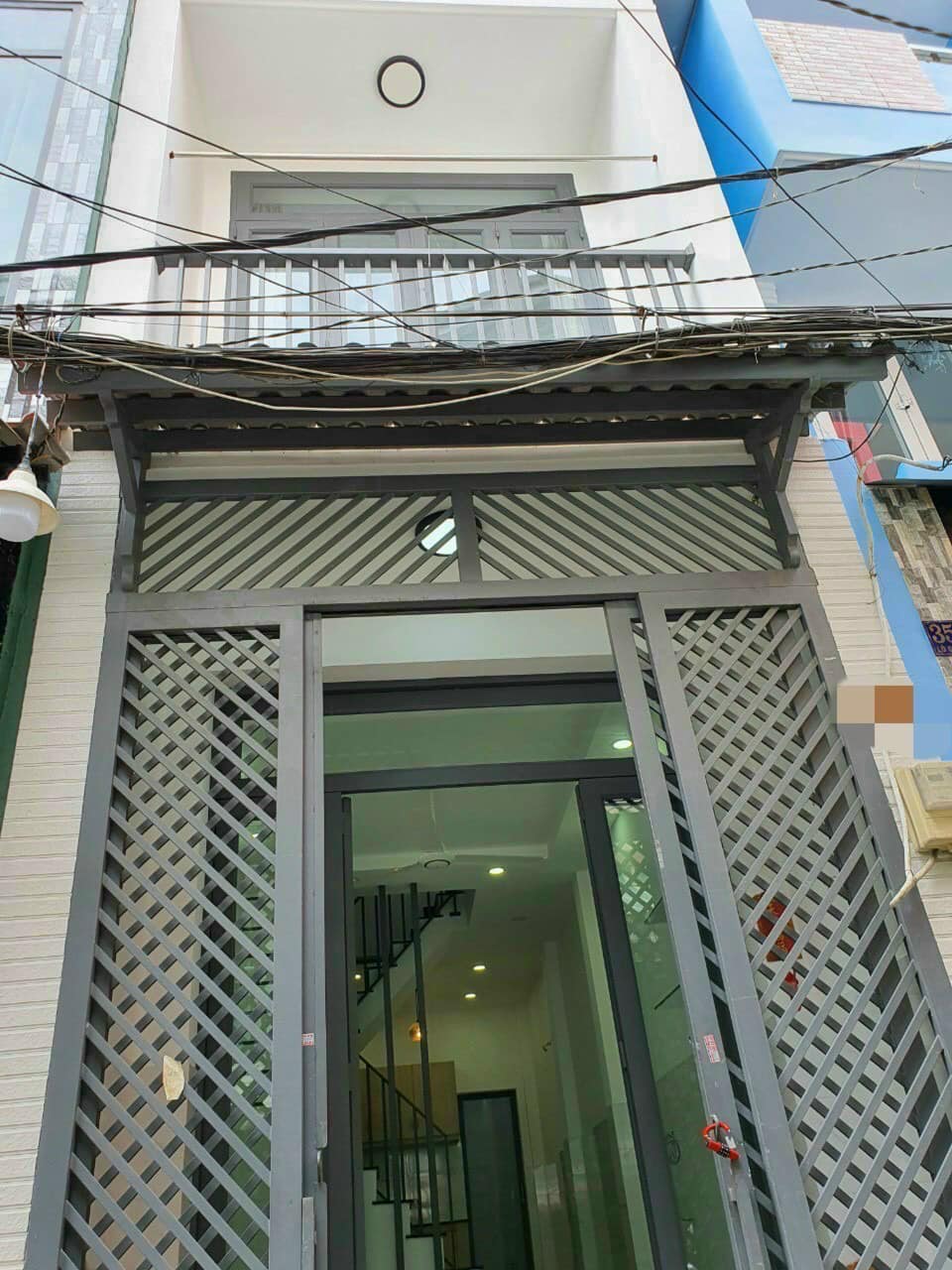 Nhà bán 2 phòng ngủ - gần chợ giá TT 1,6tỷ q. Bình Tân (tặng nội thất) sổ hồng (cc) LH 0399492606