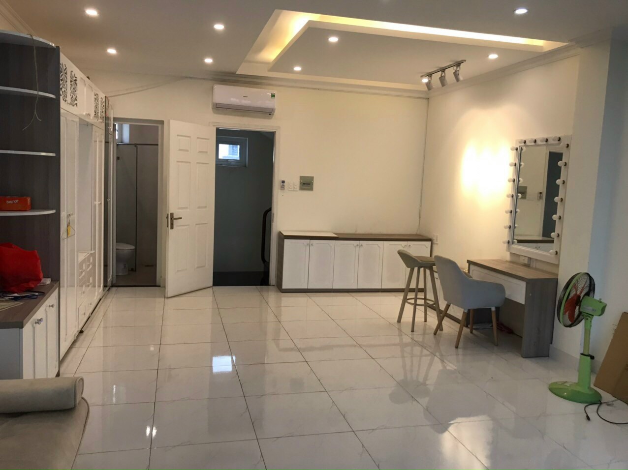 Bán nhà đường Hàn Hải Nguyên, 5m2 x 11, chỉ 10 tỷ 7, Q.11