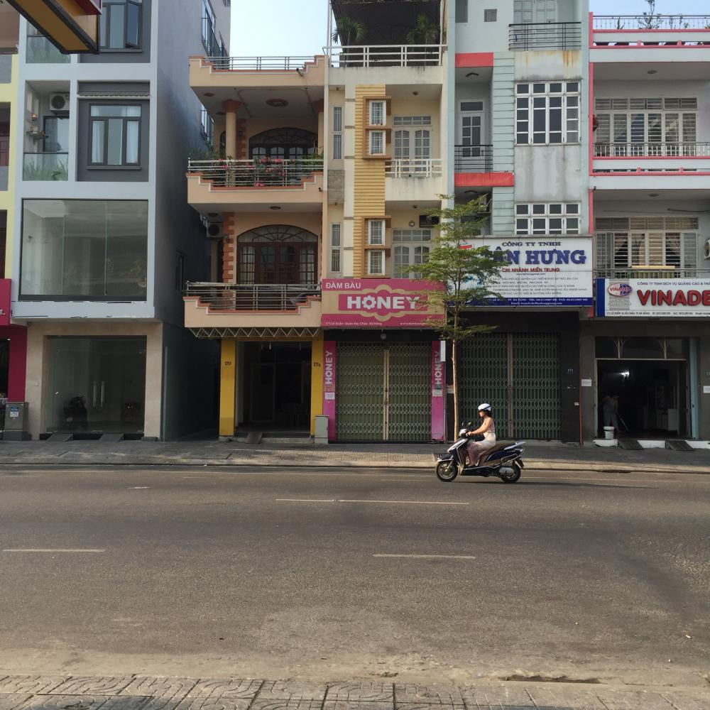 Bán nhà MTKD đường Nguyễn Thái Bình, Dtsd 115m2*1 trệt 3 lầu, HĐT 22tr. Giá chỉ 9.7 tỷ