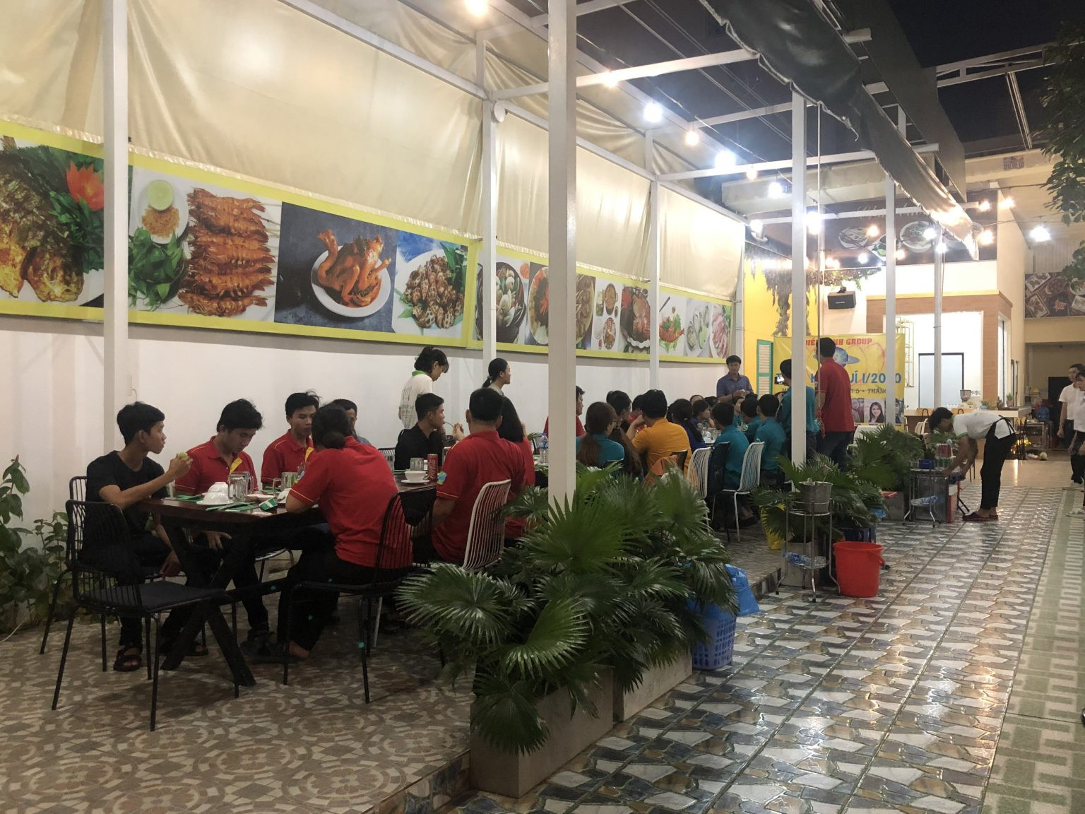 Chính chủ cần sang lại Mặt bằng kinh doanh nhà hàng cafe 400m2 ở Phường Phước Long B ,Quận 9.