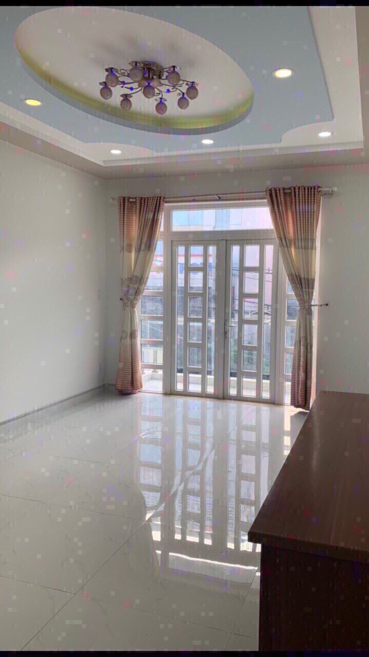 Bán nhà Minh Phụng, xe tải tránh nhau, 3m6 x 13m, 3 lầu, chỉ 8 tỷ 9, Q.11