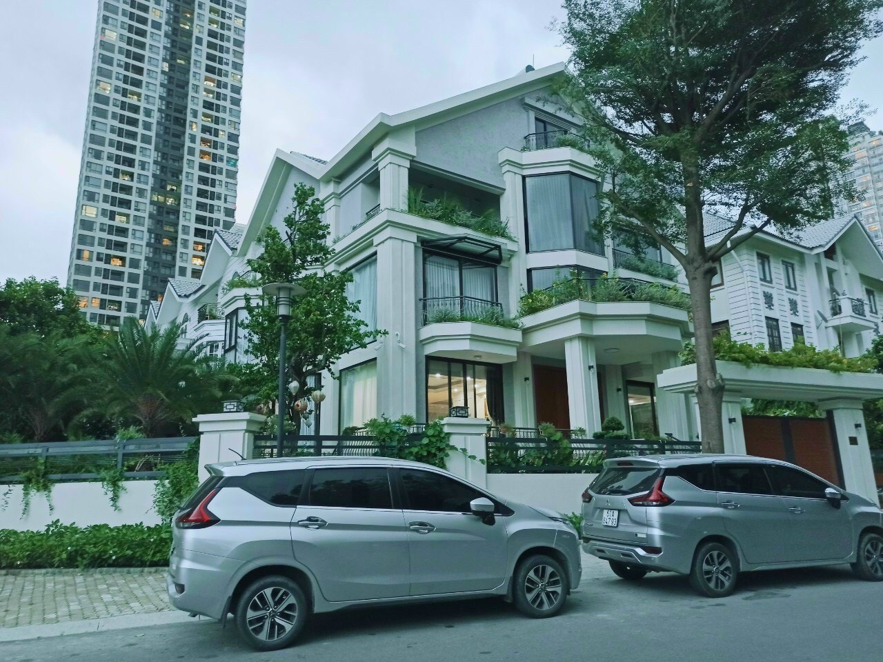 Hàng hiếm villa góc 2MT vip khu Trần Quốc Thảo, P. 7 Q. 3 (16*29 - 420m2) cực sang trọng chỉ 98tỷ