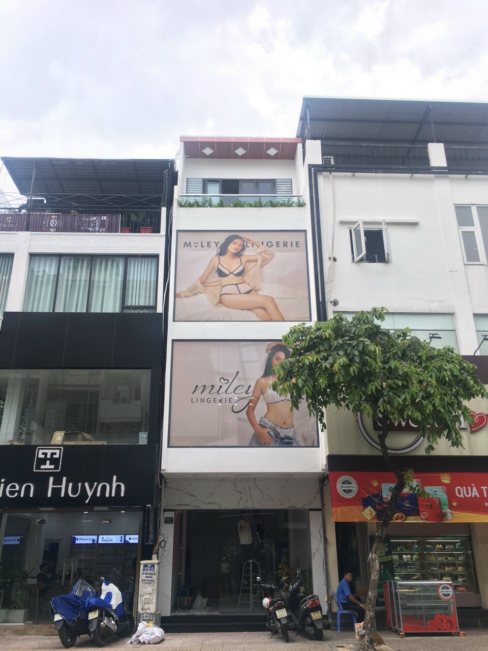 Bán nhà mặt tiền Bà Hạt Quận 10 DT 3.5x12m nhà 3 lầu mới giá 11.4 tỷ LH: 0909.746.977
