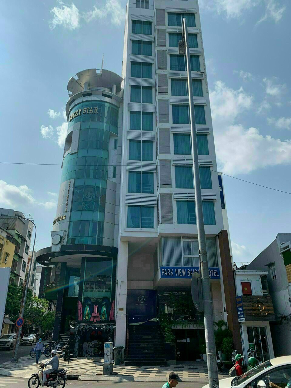 Bán Building Hầm 7 Lầu MT đường 2 chiều P. Nguyễn Cư Trinh Quận 1 (6.7*25m) giá chỉ 64,5 tỷ 