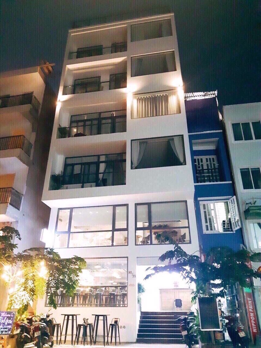 Bán nhà mặt tiền đường 3 Tháng 2 phường 12 Quận 10. 7x16m nhà 3 lầu giá 28 tỷ TL