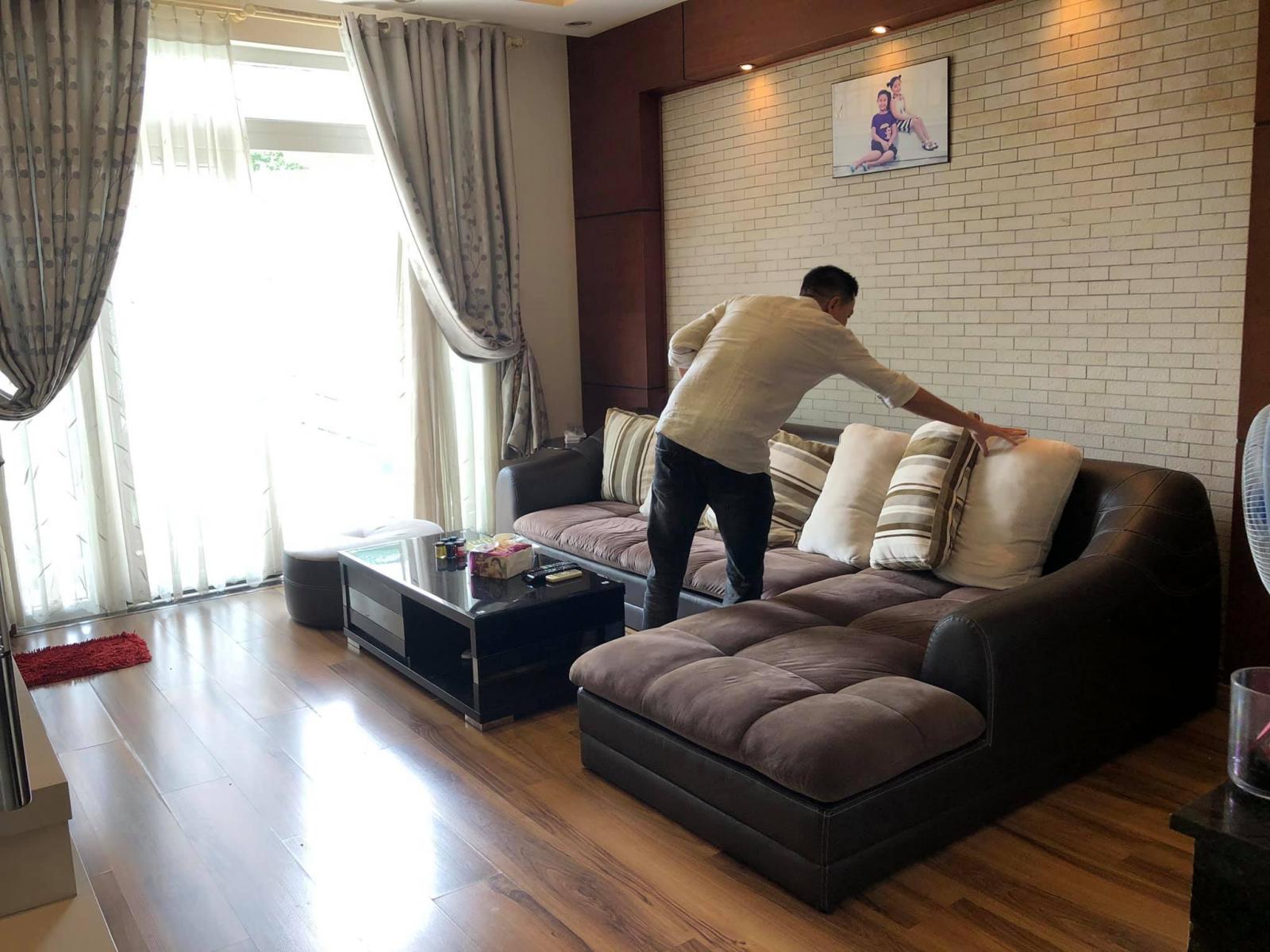 Chính chủ Gấp bán nhà còn mới đẹp 5 Tầng DT 4.2x16 HXH Trần Hưng Đạo rộng 9m