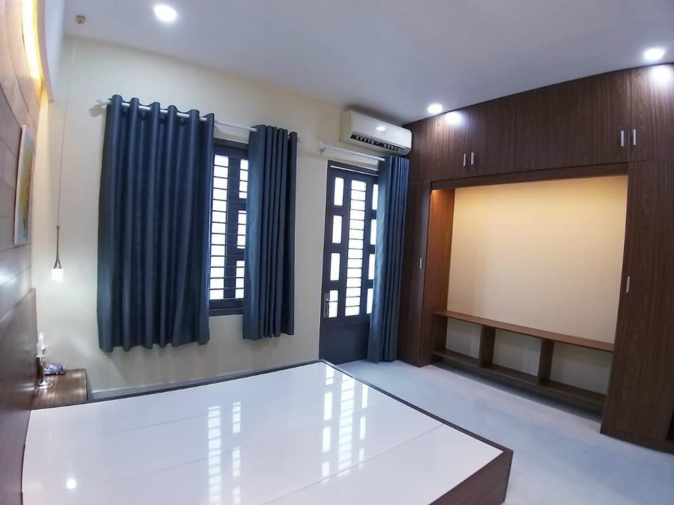 Bán gấp nhà Lạc Long Quân, Tân Bình, 56m2, Giá 6 tỷ 901218895