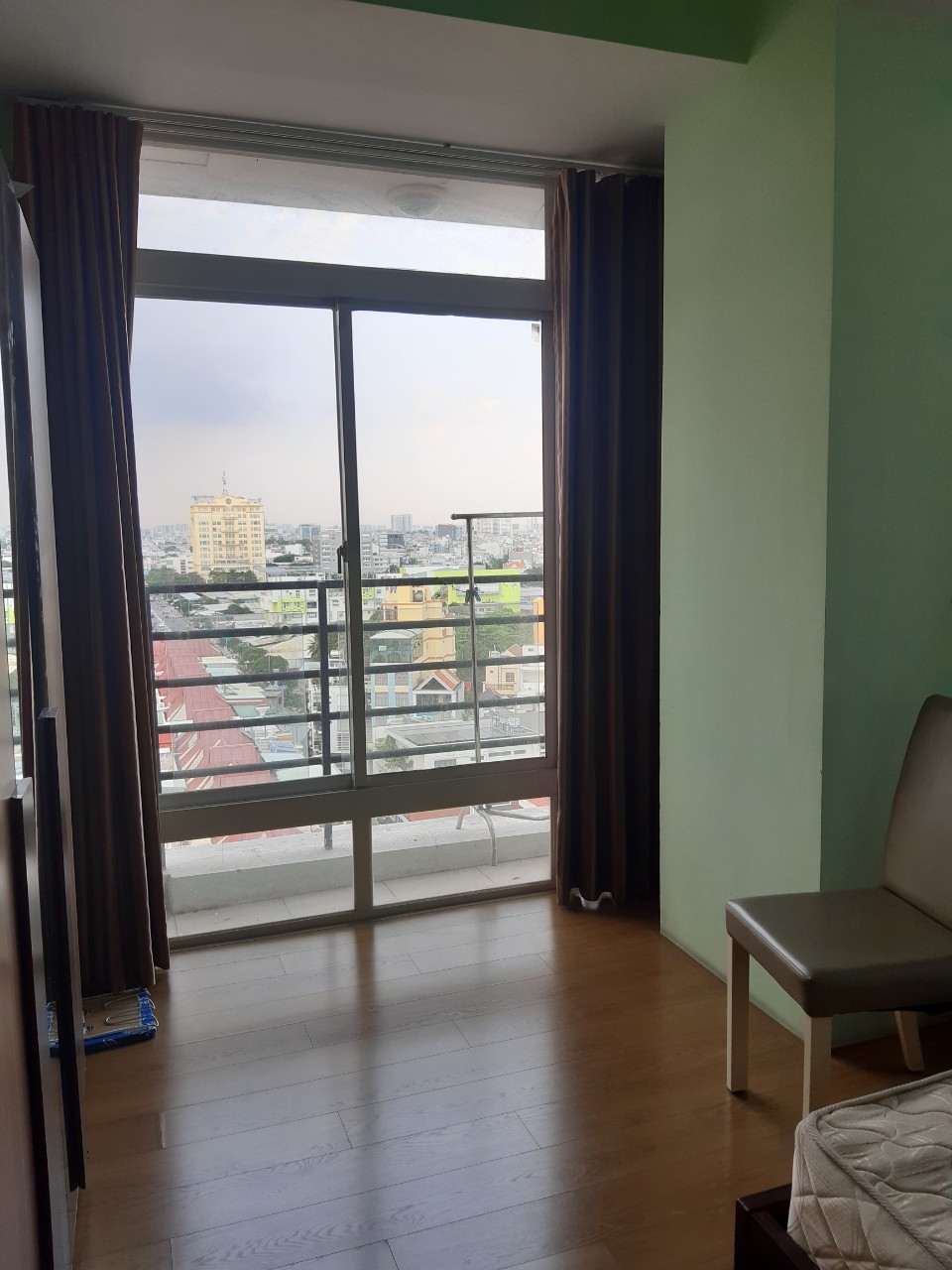 Cần bán căn hộ chung cư Thuận Việt đường Lý Thường Kiệt , Quận 11 , Diện tích:88,6m2 , 3 phòng ngủ 