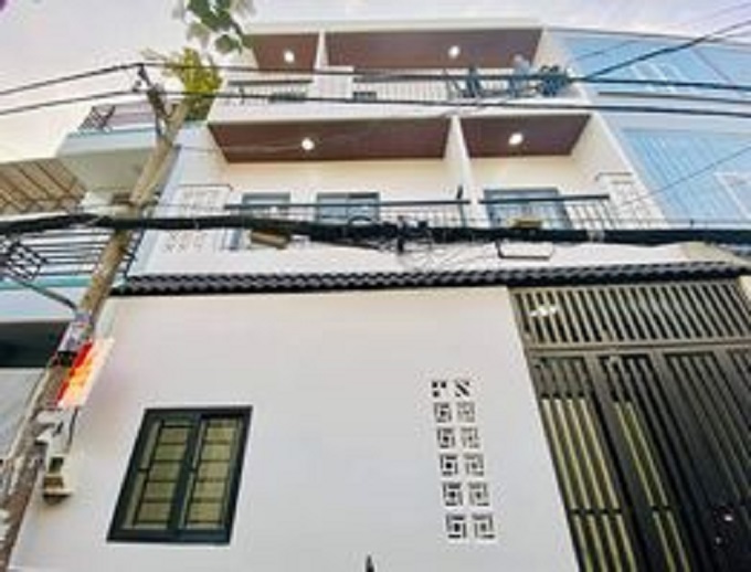 Bán nhà hẻm xe hơi đường Quang Trung, Gò Vấp, 3 tầng, 4 phòng ngủ, giá giảm sốc