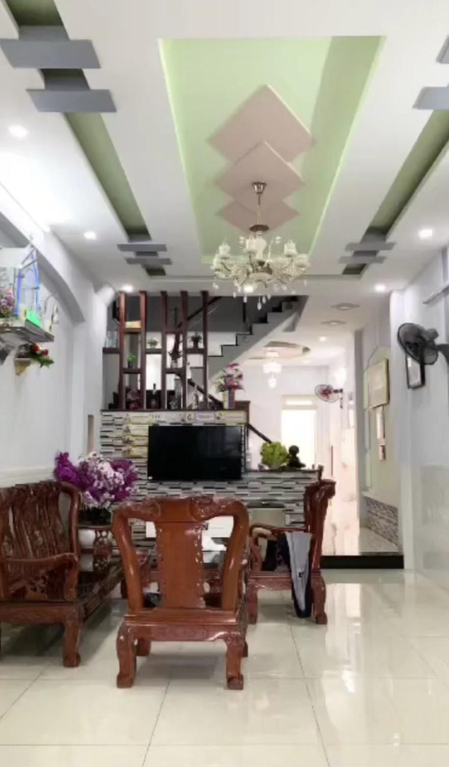 Nhà hẻm ÔTÔ 4 tầng  khu VIP TRƯỜNG CHINH 4.3X18M giá Rẻ.