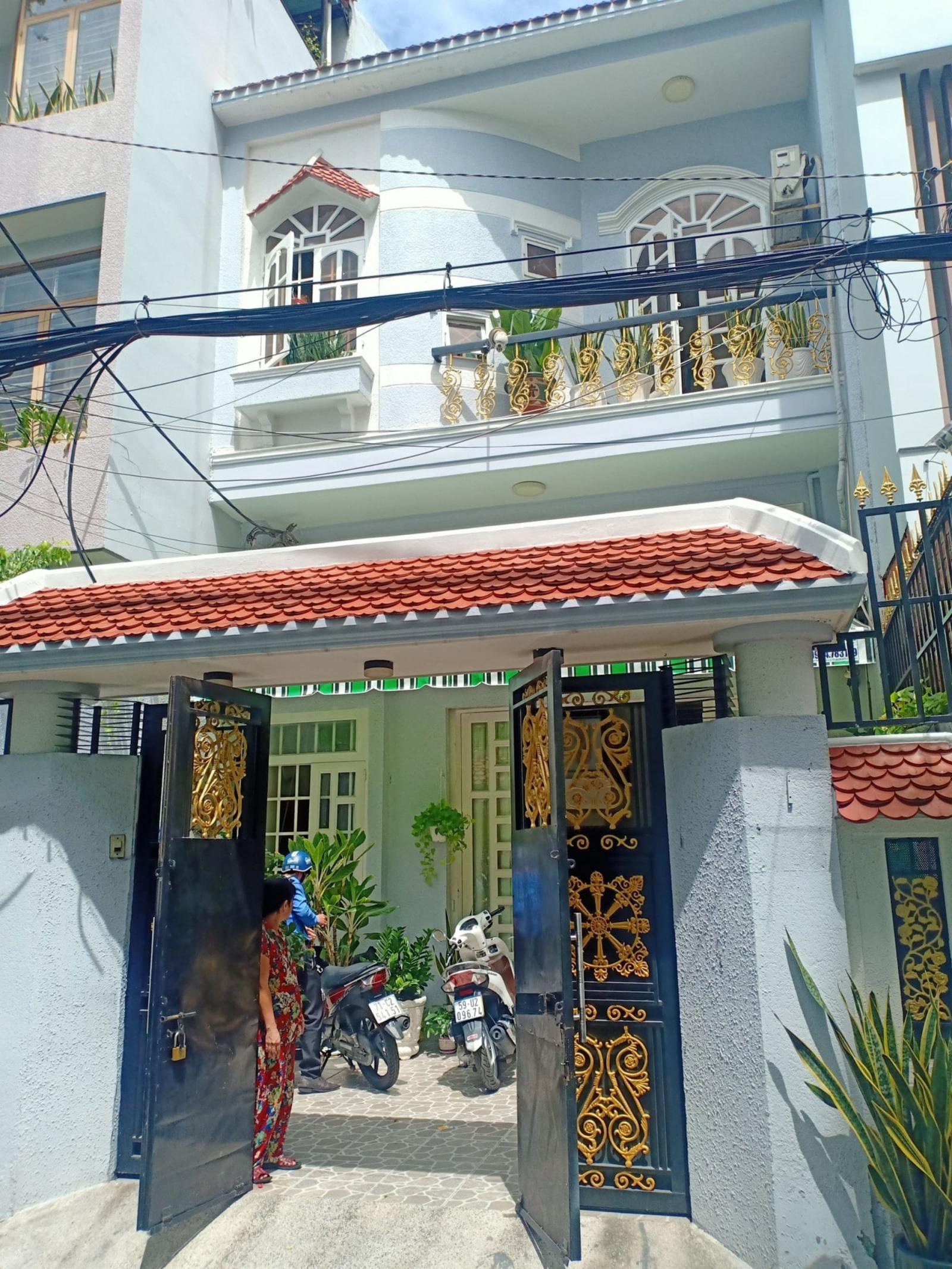 Bán nhà biệt thự mini HXH 3 tầng, ngang 5,8m, đường Thoại Ngọc Hầu nối Tân Bình, Tân Phú