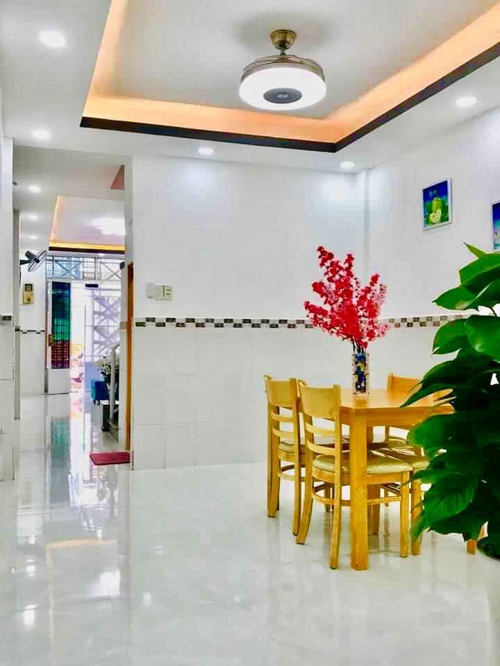 Căn nhà 50m2 đường Cách Mạng Tháng Tám Tân Bình 5 tỷ 931399266