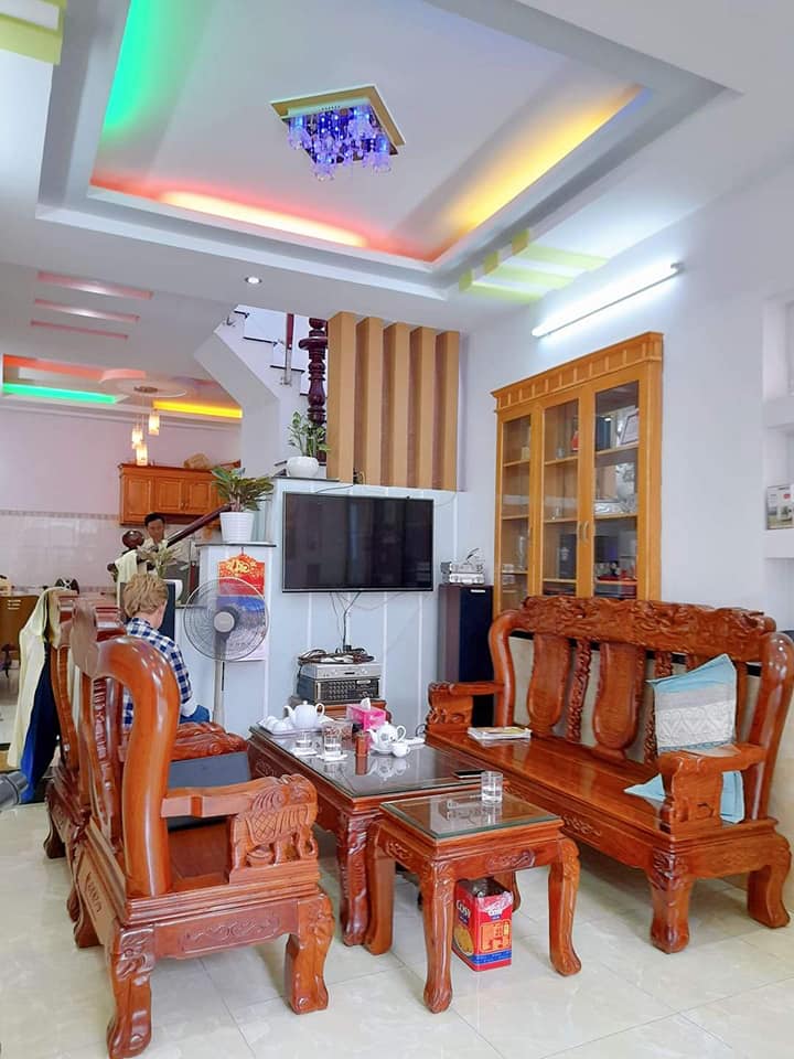 Bán nhà Dương văn Dương/Tân Phú, 3 tầng, 58m2, giá rẻ 5tỷ, Lh 0386817015