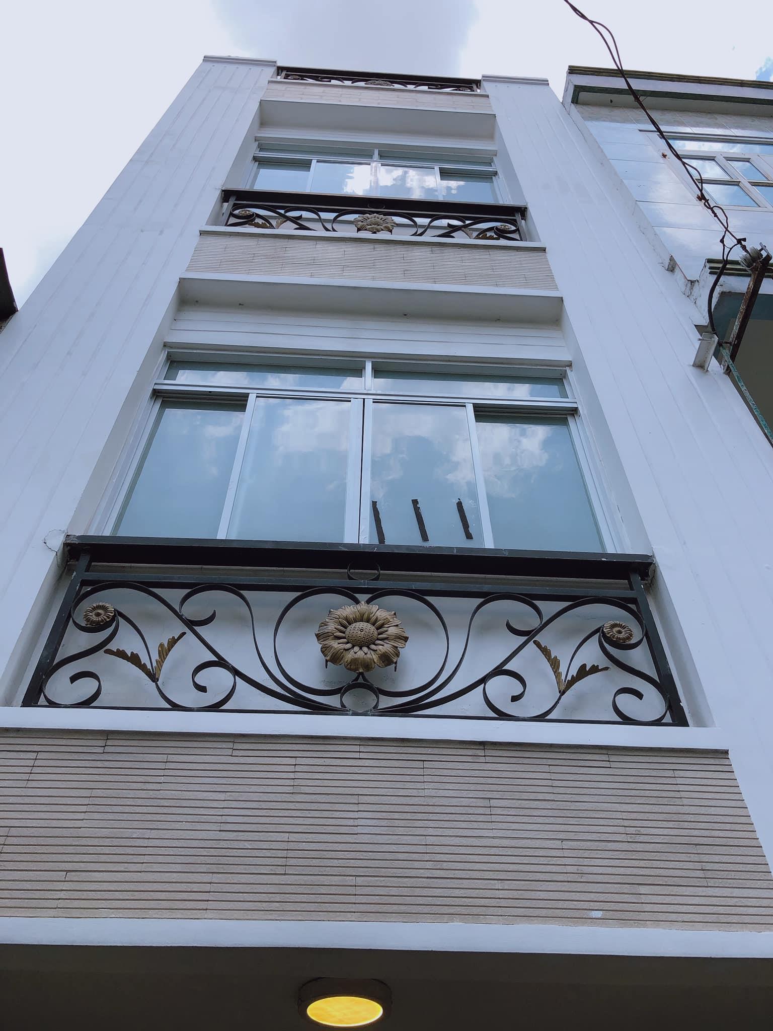 Nhà đường Số 25, Phường 4, Quận 4, 28m2, 4 lầu. Gía 4.3 tỷ