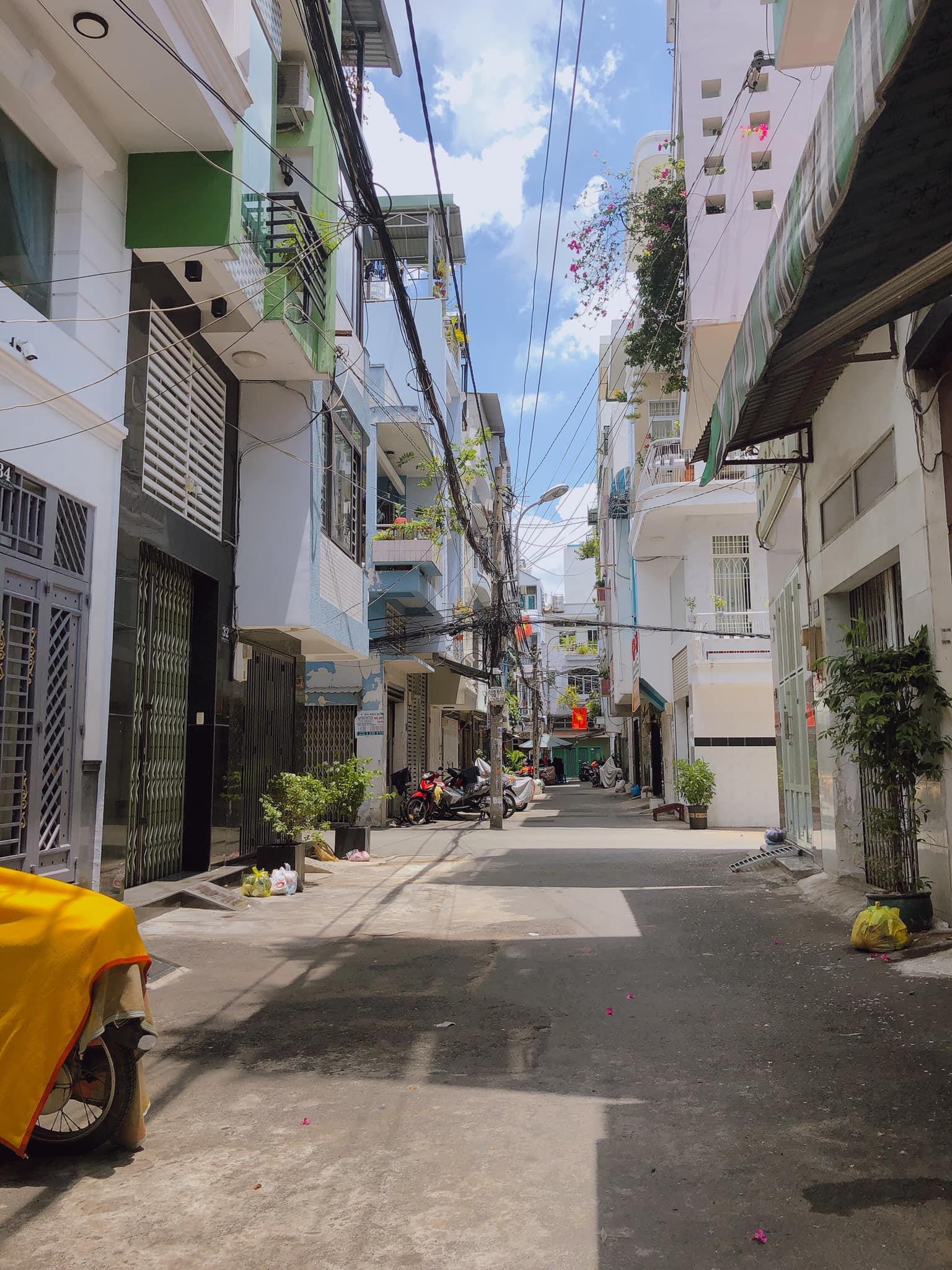Nhà đường Số 25, Phường 4, Quận 4, 28m2, 4 lầu. Gía 4.3 tỷ