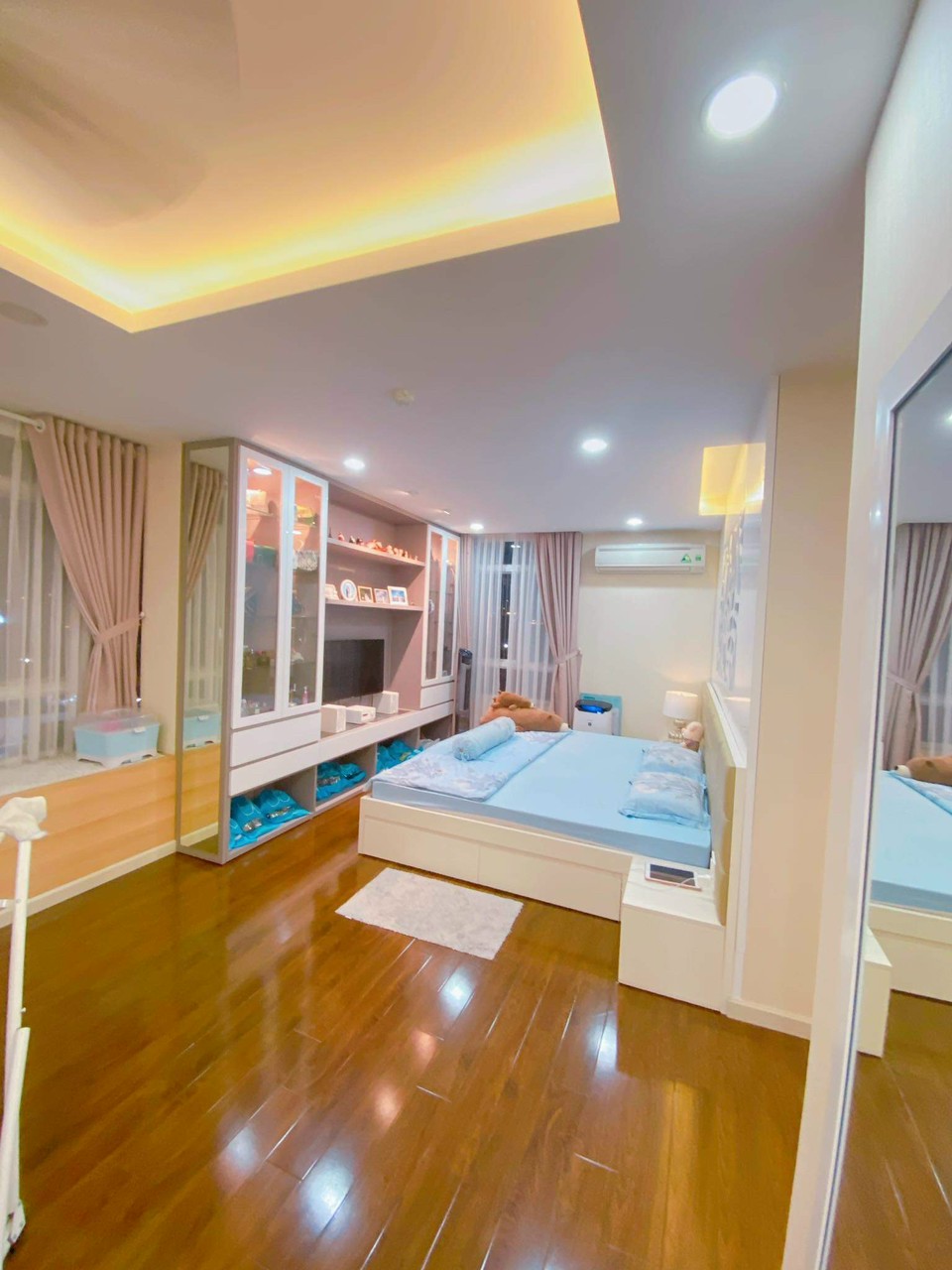 Bán căn hộ chung cư  Giai Việt  Q.8 S150 m, 3 phòng ngủ , 2 wc