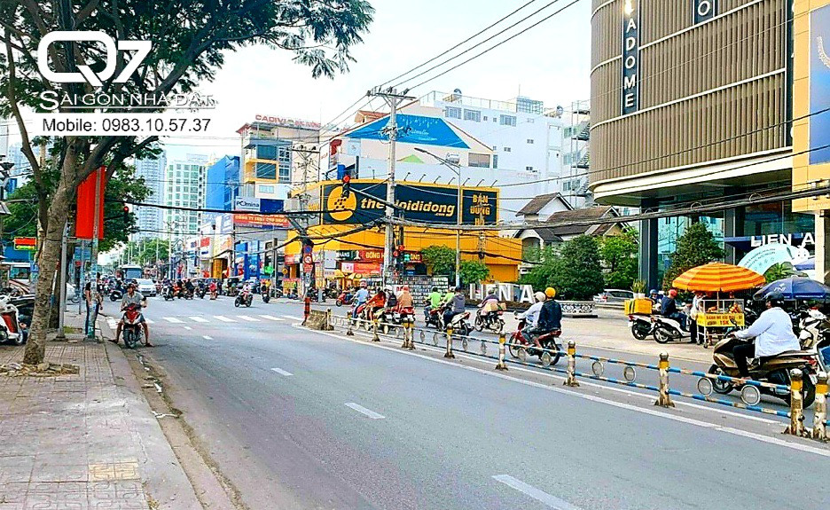 Bán nhà mặt tiền Nguyễn Thị Thập cách Lotte Mart 300m, diện tích 26mx22.5m giá 220 tỷ