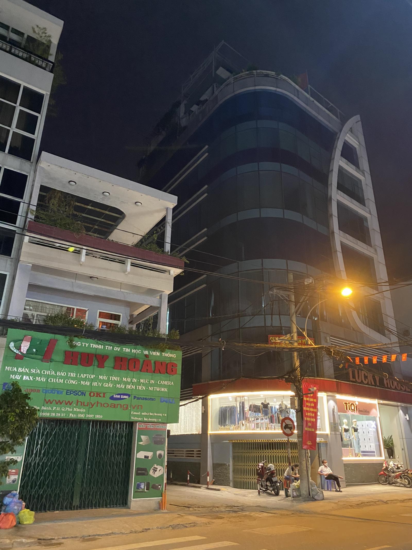 Bán nhà mặt tiền đường Lê Văn Sỹ quận 3, diện tích 4x16m, giá chỉ 29 tỷ