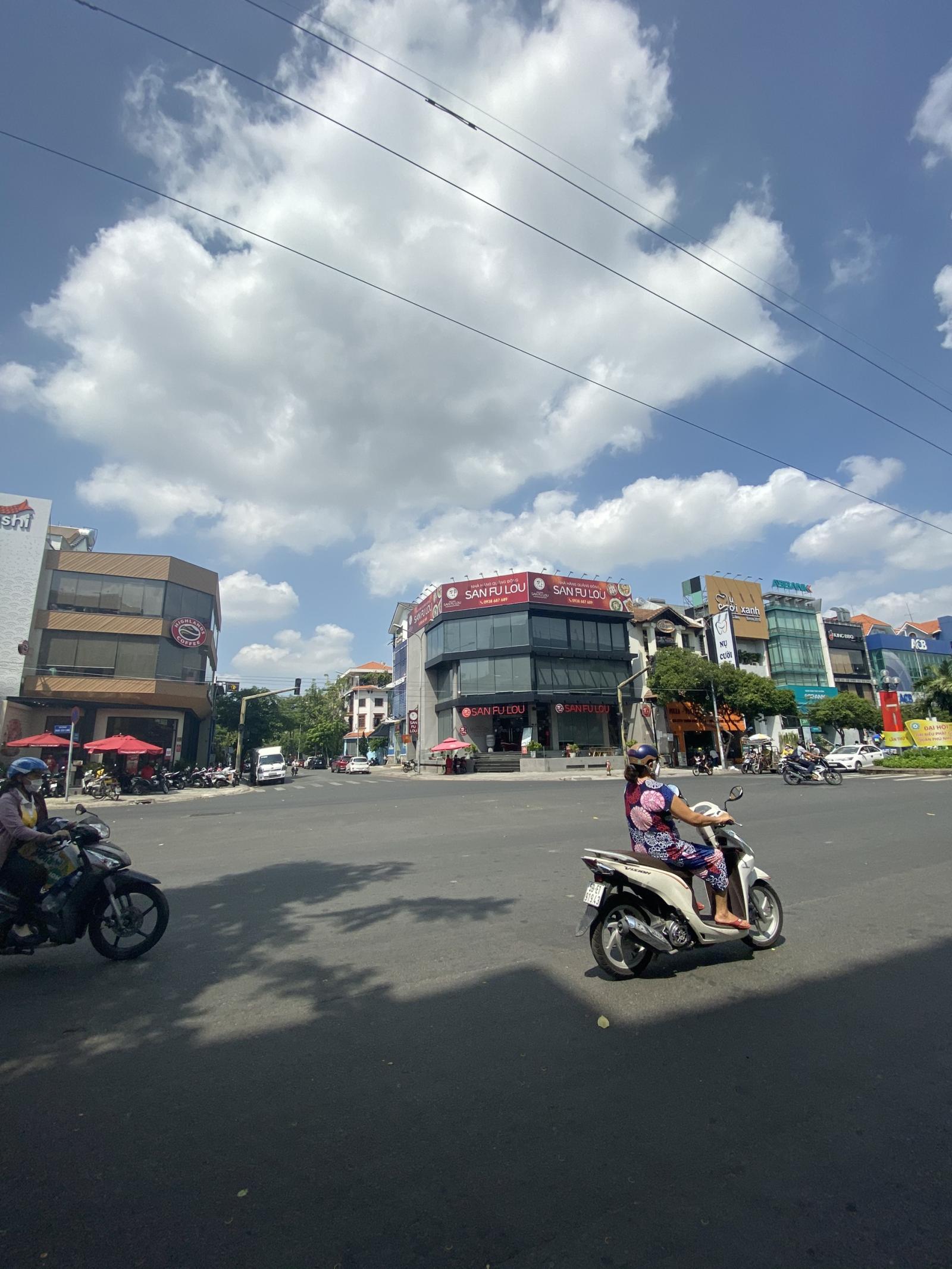 Bán nhà mặt tiền kinh doanh Ngô Thị Thu Minh, P2 Tân Bình, 3 lầu giá chỉ 13 tỷ 950