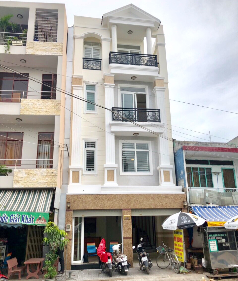 bán nhà mặt tiền đường Nguyễn Cửu Vân, 4x18m 4 lầu nhà đẹp giá 17.5 tỷ