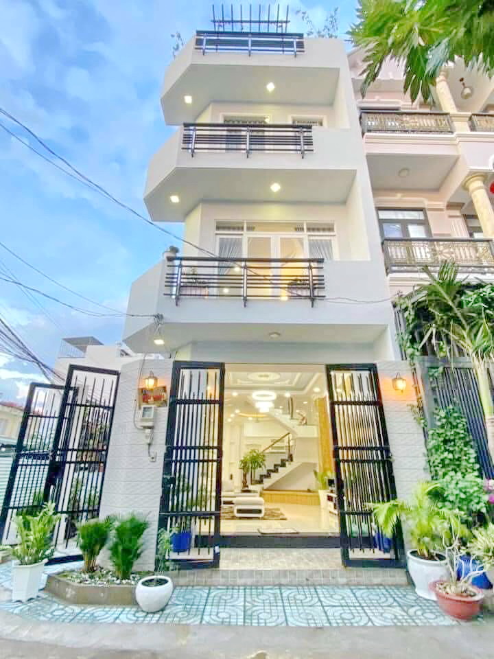 Bán nhanh nhà chính chủ góc 2 mặt tiền hẻm xe hơi 8m 2177 Huỳnh Tấn Phát Nhà Bè.