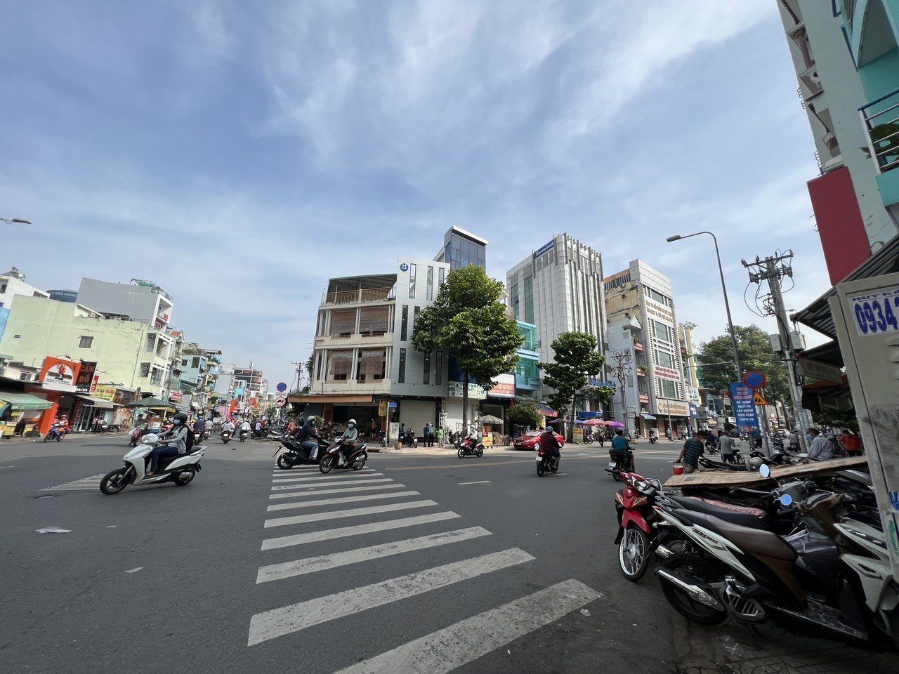 Bán nhà căn góc Nguyễn Chí Thanh – Nguyễn Thị Nhỏ, Phường 4 Quận 11