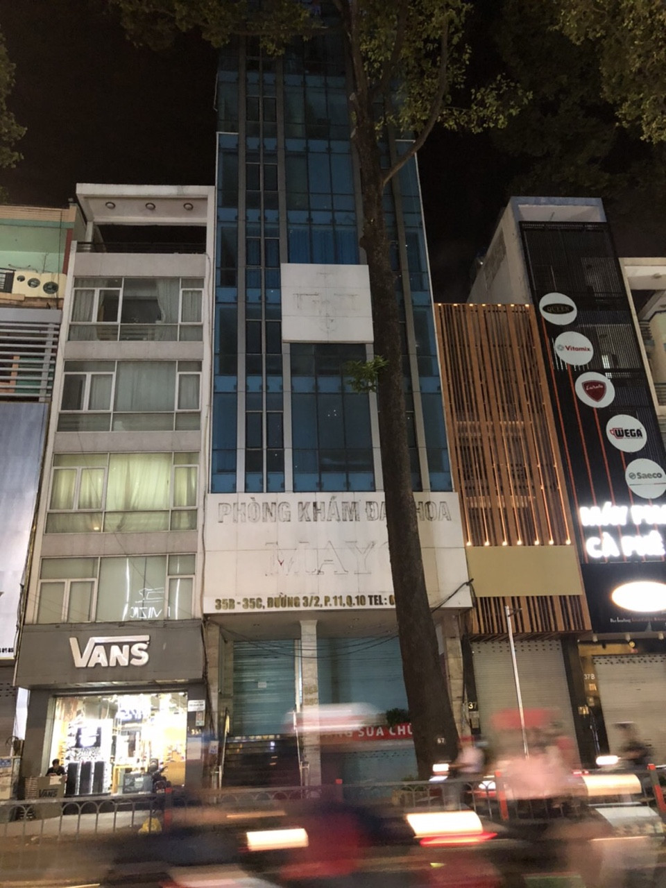 Bán nhà MT đường 3 Tháng 2 Phường 12 Quận 10. DT: 4x20m nhà 3 lầu giá 37.5 tỷ TL. LH 0909.746.977